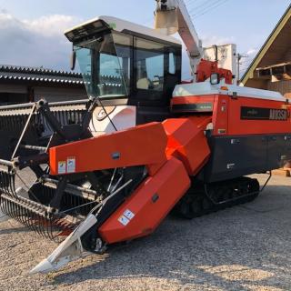 大豆用クボタコンバインARH350キャビン付きフル装備です。