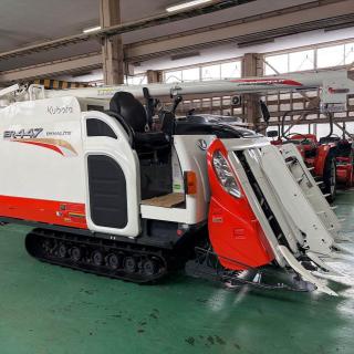 整備済み４条刈クボタコンバインER447モンロー4M付き