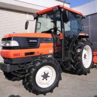 トラクター クボタ GL301 4駆 31馬力 キャビン付き