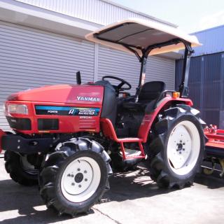 トラクター ヤンマーAF226S 4駆 26馬力 177時間 屋根付き