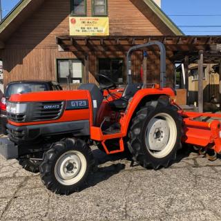23馬力クボタトラクターGT23アワーメーター372時間。