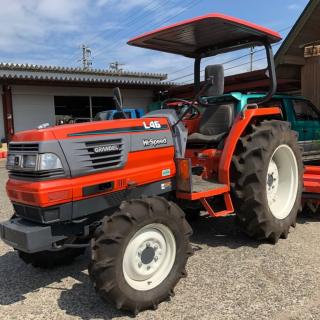 46馬力ハイスピードクボタトラクターGL467屋根付きです。