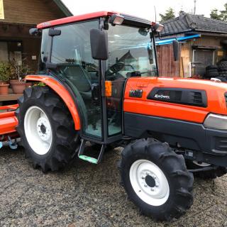 33馬力クボタトラクターKL33QエアコンキャビンUシフト。