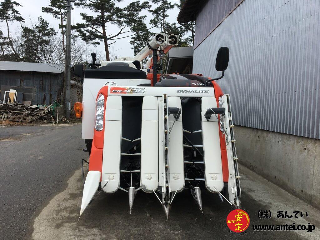 クボタ　4条植え　施肥機　モンロー 4条刈47馬力クボタコンバインER447モンロー4PC付き。 ⚙ 中古農機具