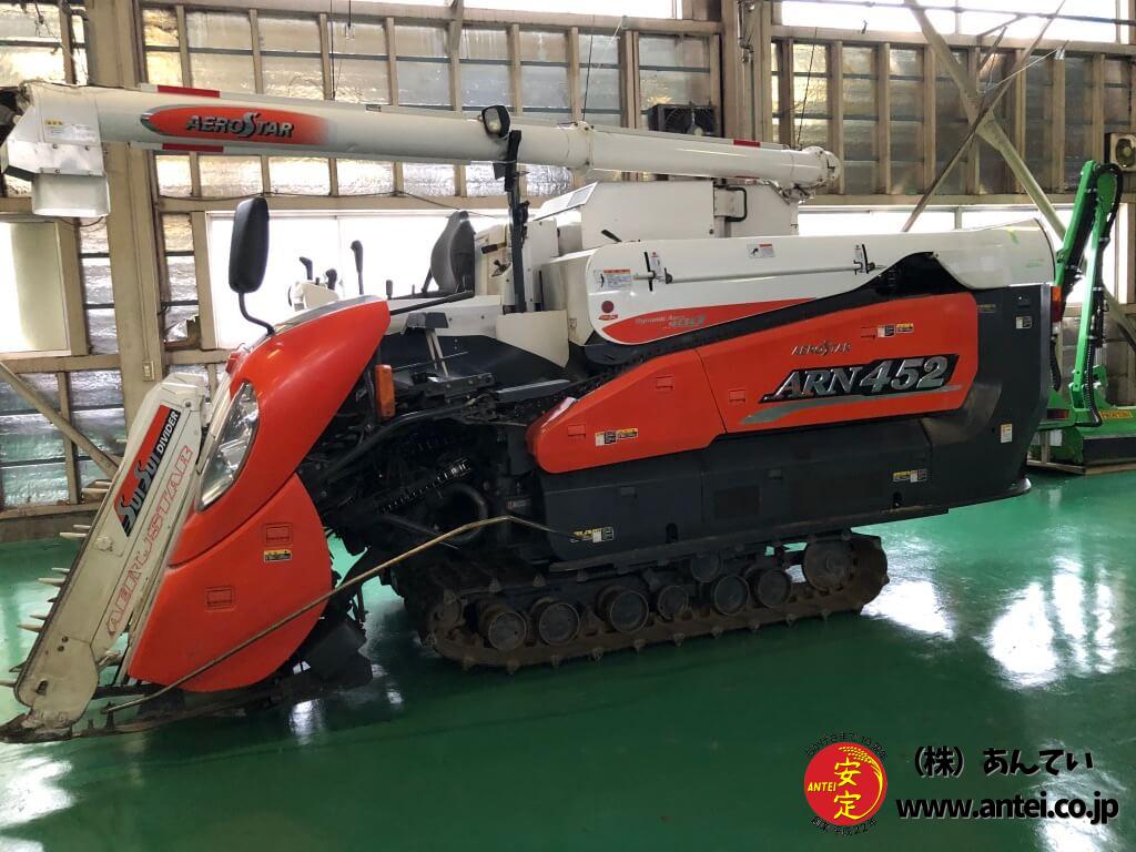 クボタ ARN452 コンバイン アワー862h 4条刈り ５２馬力 4条刈52馬力クボタコンバインARN452モンロー付き。 ⚙ 中古農機具専門