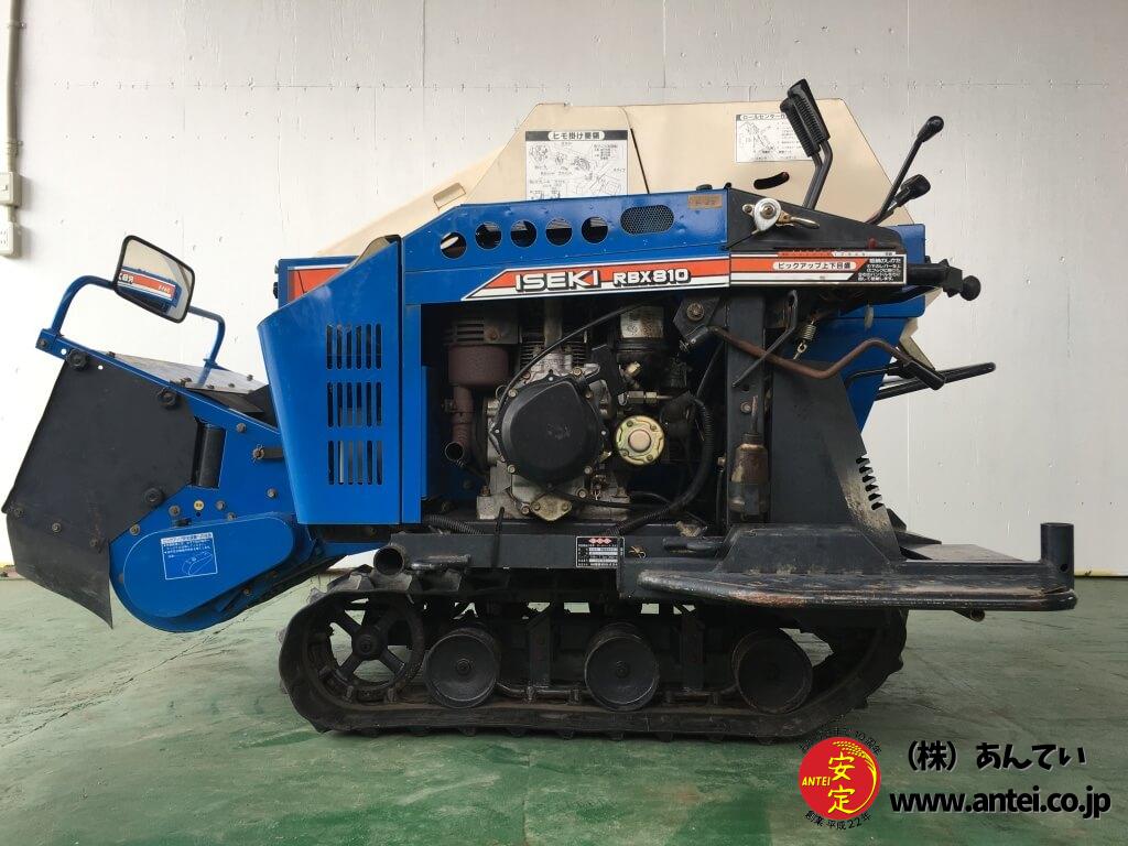 中古イセキ小型自走ロールベーラーRBX810 ディーゼルエンジン