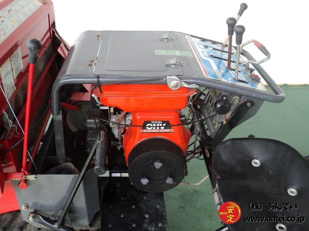 自動式ロールベーラタカキタSR550クボタエンジン最大出力8.3馬力