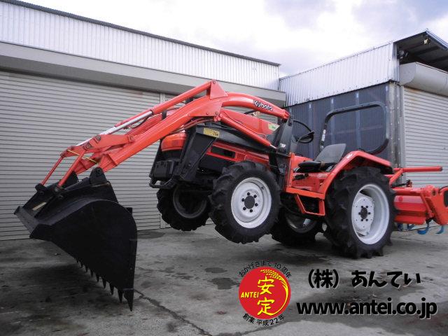 トラクター クボタGL260 4駆 26馬力 フロントローダー付き ⚙ 中古