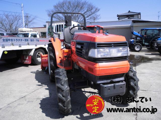 クボタGL261中古トラクター 配送 四駆27馬力ディーゼル埼玉県