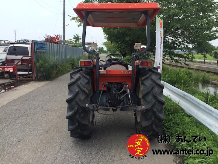 中古クボタトラクターGL418 42 馬力 走行速度 25km/h。 ⚙ 中古