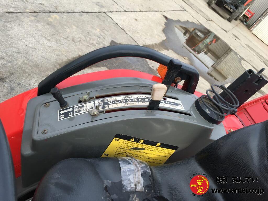 ★石川発　ヤンマー　F22D　トラクター　フロントローダー付き　22馬力　978アワー　エンジン動作確認済み　直接引取りのみ　売切り 中古ヤンマートラクターF220フロントローダー付き。 ⚙ 中古農機具専門