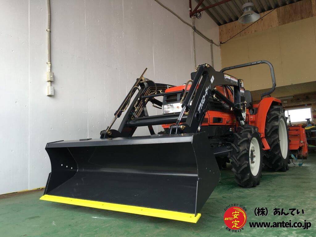 フロントローダー付きクボタトラクターGL260整備済みです