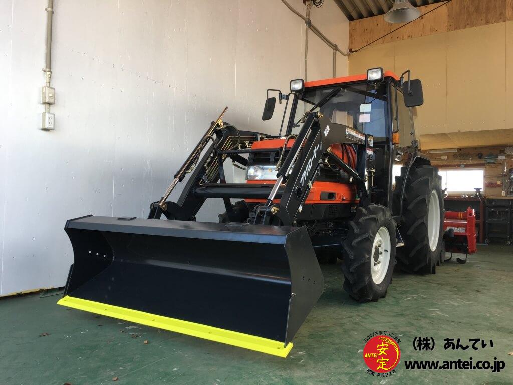 クボタトラクターGL320Qフロントローダー付き32馬力です。 ⚙ 中古