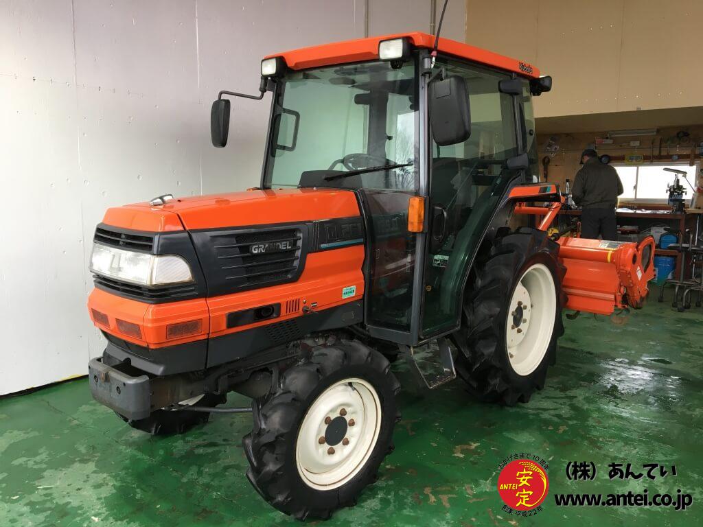 クボタトラクターGL261キャビンエアコンUシフト。 ⚙ 中古農機具