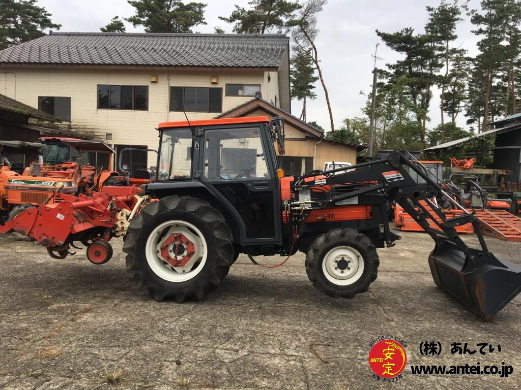 格安32馬力クボタトラクターGL320Qフロントローダー付き ⚙ 中古