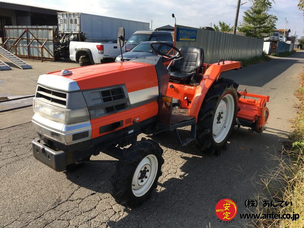 格安23馬力クボタトラクターGL23ロータリー付き。 ⚙ 中古農機具専門店 格安23馬力クボタトラクターGL23ロータリー付き。 ⚙ 中古農機具専門店