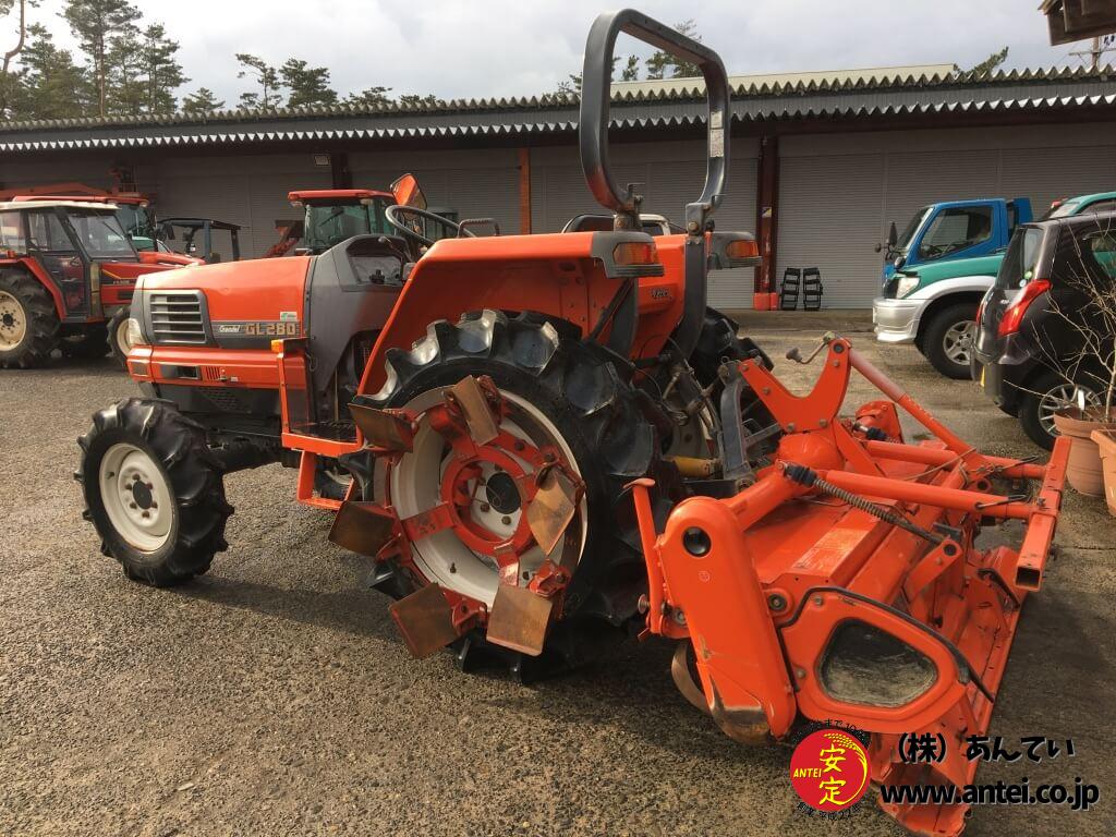 28馬力クボタトラクターGL280ロータリーRL8Gです。 ⚙ 中古