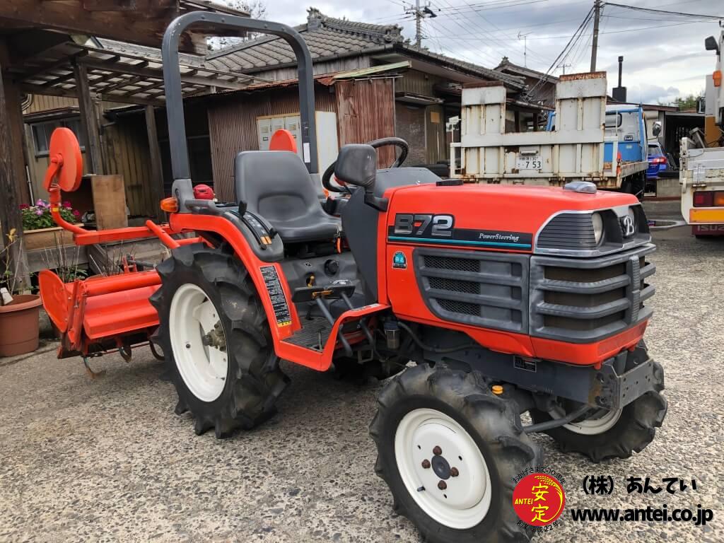 トラクター中古 爪交換済みです
