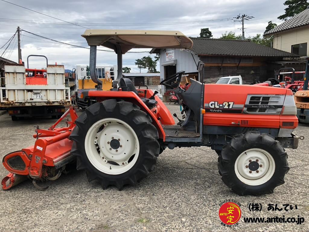 27馬力クボタトラクターgl27純正ロータリーrl17gです 中古農機具専門店 株 あんてい 27馬力クボタトラクターgl27純正ロータリーrl17gです 中古農機具専門店 株 あんてい