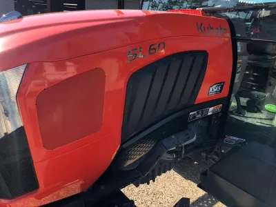 クボタ中古トラクターSL60のクローラータイプが入荷しました。 クボタ中古トラクターSL60のクローラータイプが入荷しました。