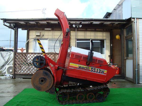 WADO除雪機 SS13W 除雪幅110cm 13馬力 鉄キャタピラー ⚙ 中古農機具