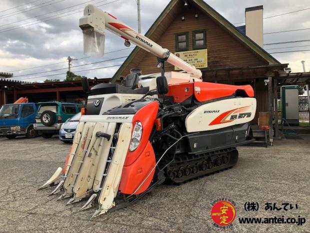 5条刈72馬力クボタコンバインER572NEWモンロー付き。