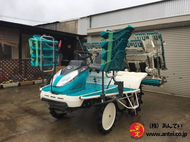 8条植えクボタ中古田植機NSU87きれい。