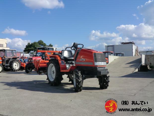 クボタ　トラクター　ASTE A-17 現状動作品　中古　山梨県引取限定 トラクター クボタA17 ASTE 4駆 17馬力 ⚙ 中古農機具専門店 - (株