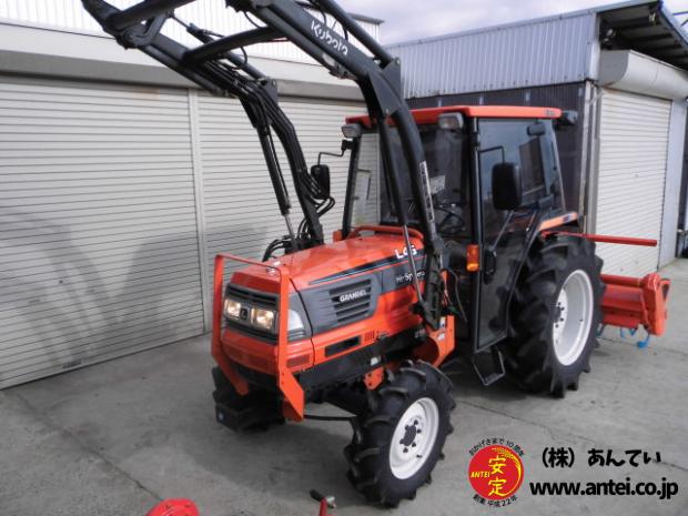 ハイスピード！トラクタークボタL46 (GL467) 4駆 46馬力 キャビン