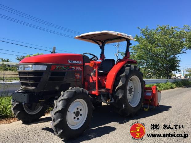 33馬力ヤンマートラクターエコトラUS330屋根付きです。