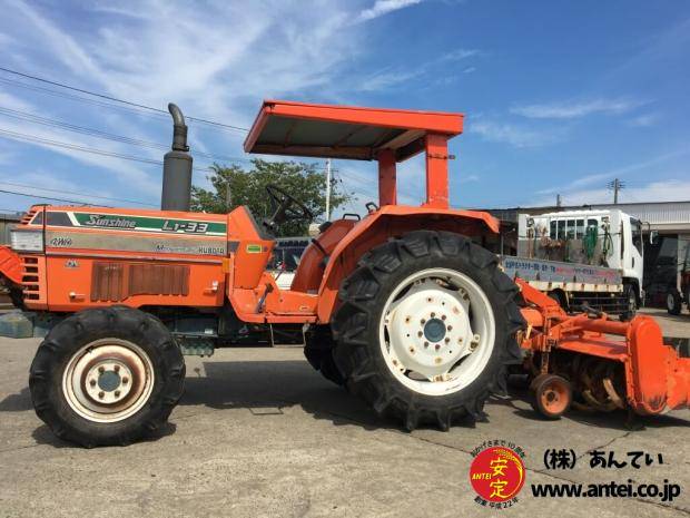 丈夫サンシャインシリーズクボタトラクターL1-33です。 ⚙ 中古農機具