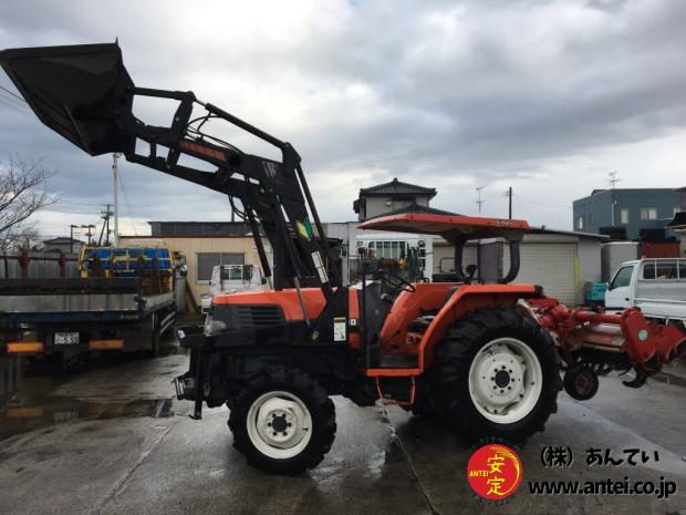 43馬力中古クボタトラクターGL430フロントローダー付き