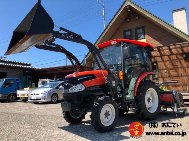 新型27馬力クボタトラクターKL27R整備済みですローダー付き。