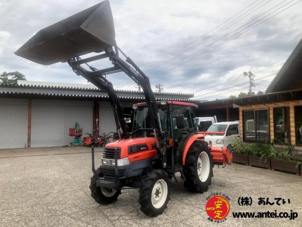 41馬力クボタトラクターKL41Hフロントローダー付き
